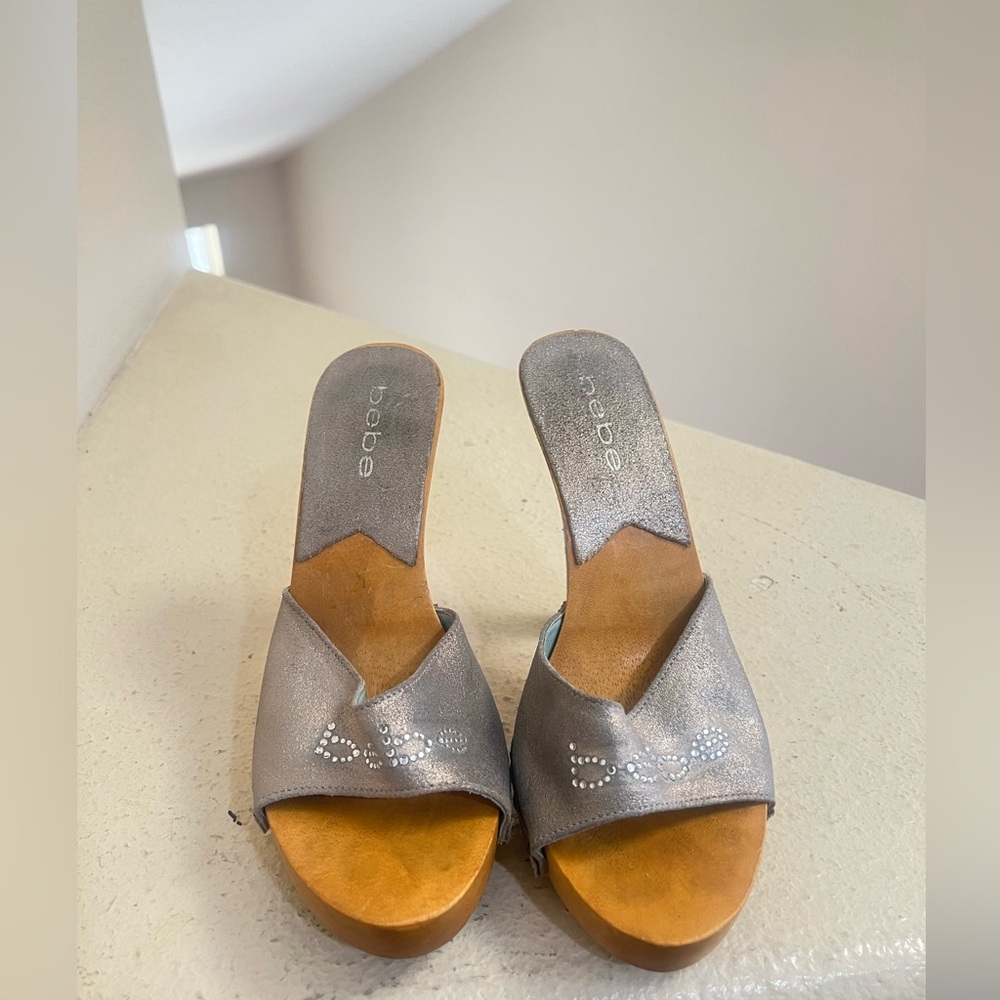 BEBE Vintage Y2K Slip-on Mules Platform Rhinestones Clogs Heels Gray Sandals 5.5